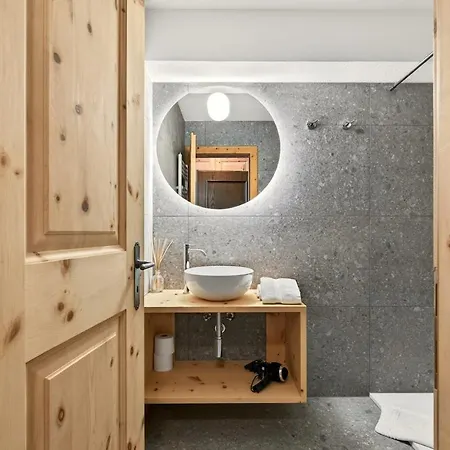 Luxury Monolocale Dorf Via Stredas *